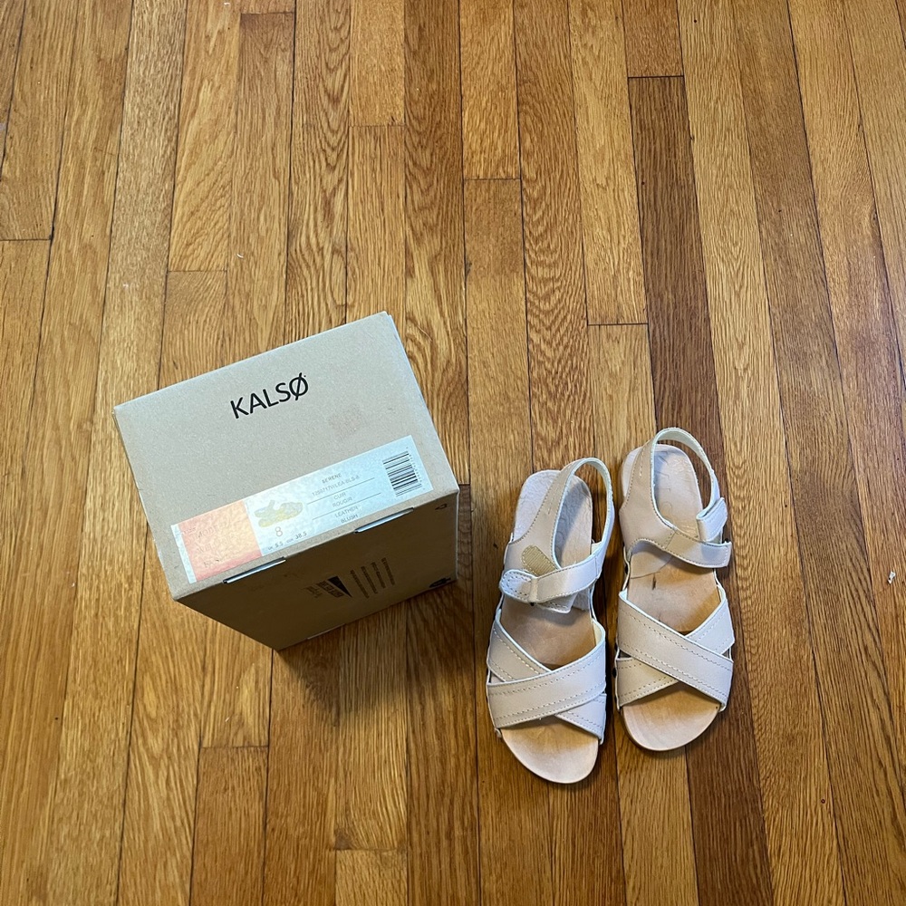 New Kalso Women Earth Sandals Serene Studded Wood
Blush Clog Leather Sz 8 Read
